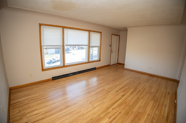 Building Photo - 710 Jackson St