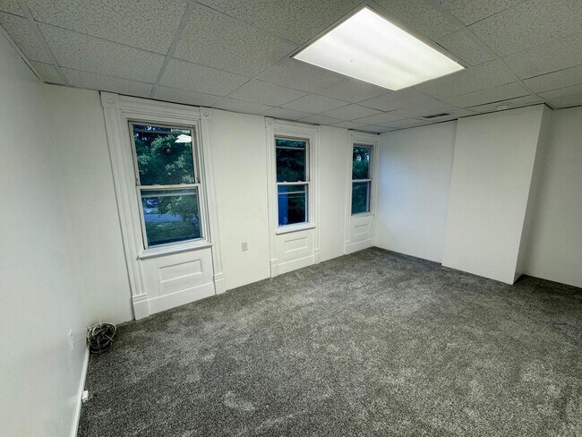 Building Photo - 42 Climax St