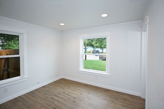 Building Photo - 442 Rothe Loop