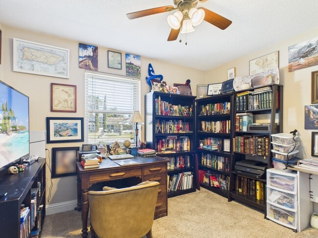 Building Photo - 38 Cape Dr NW