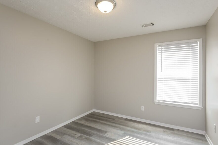 Building Photo - 721 Ashton Ln
