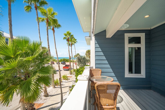 Building Photo - 113-112 12th Ave