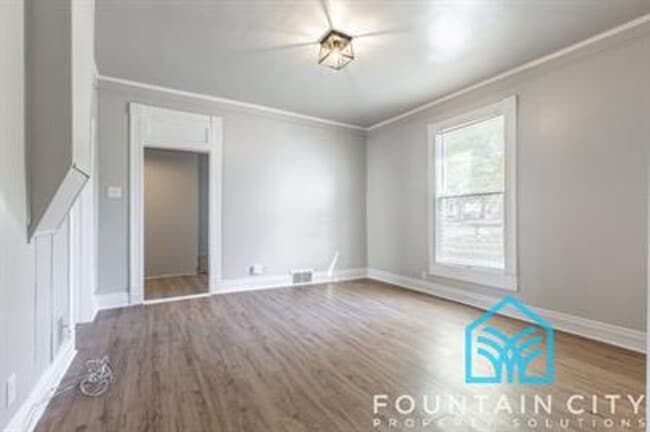 Building Photo - 205 Ferrel St