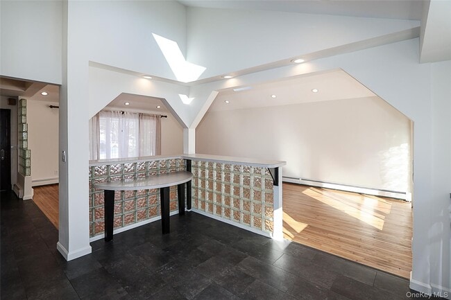 Building Photo - 118 Birchwood Park Dr