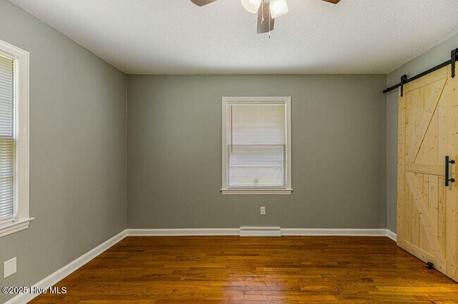 Building Photo - 507 Wilder Ave