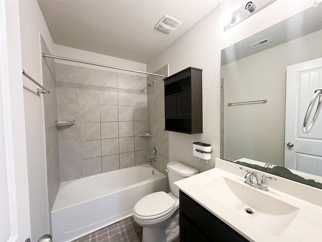 Building Photo - 1807 Brady Shores Dr