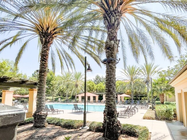 Building Photo - Beautiful Upgraded Stonegate 3 bedroom / 2.5 bath home