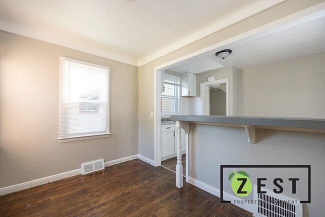 Building Photo - BEAUTIFUL 3 BED HOME