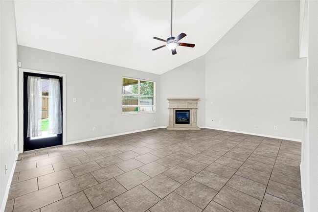 Building Photo - 2865 Milano Ln