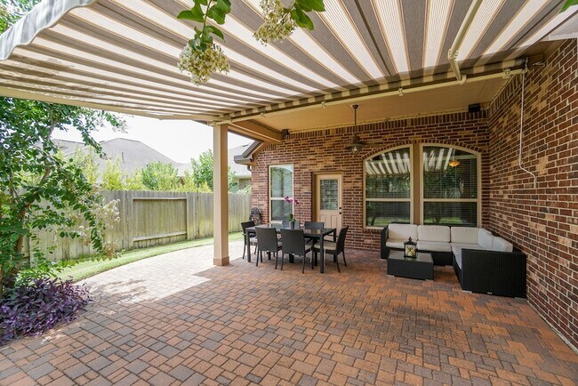 Building Photo - 6115 Sawland Dr