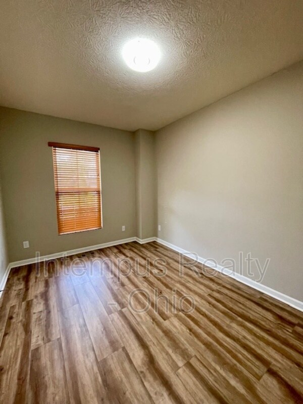 Building Photo - 7311 Blackwell Dr