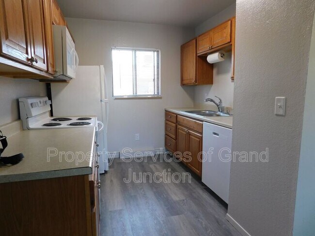 Building Photo - 1302 Glenwood Ave