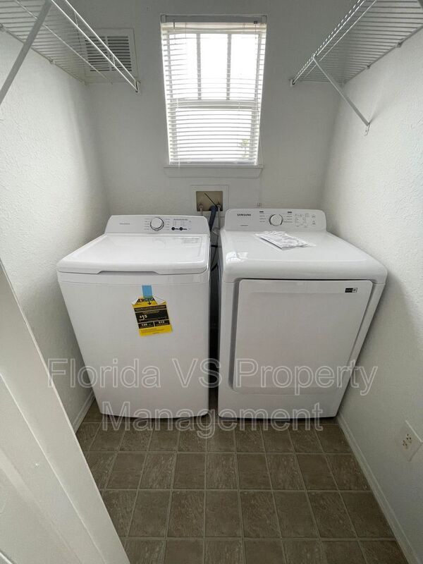 Building Photo - 2206 Antigua Pl