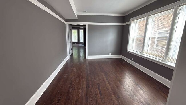 Building Photo - 8210 S Marshfield Ave