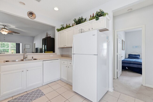 Building Photo - 149 Lazy Daisy Dr