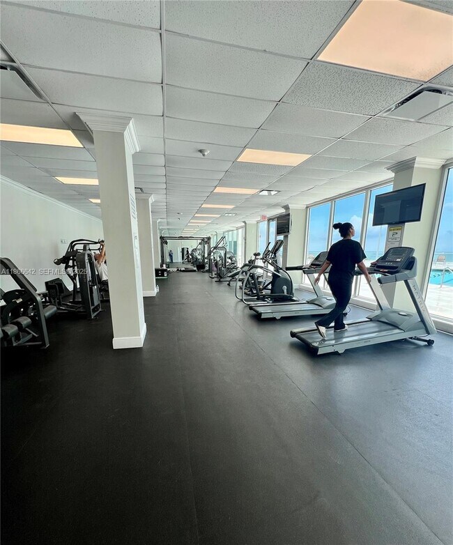 Building Photo - 7135 Collins Ave