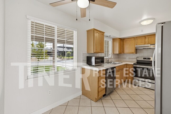 Building Photo - 3831 Horton Ln