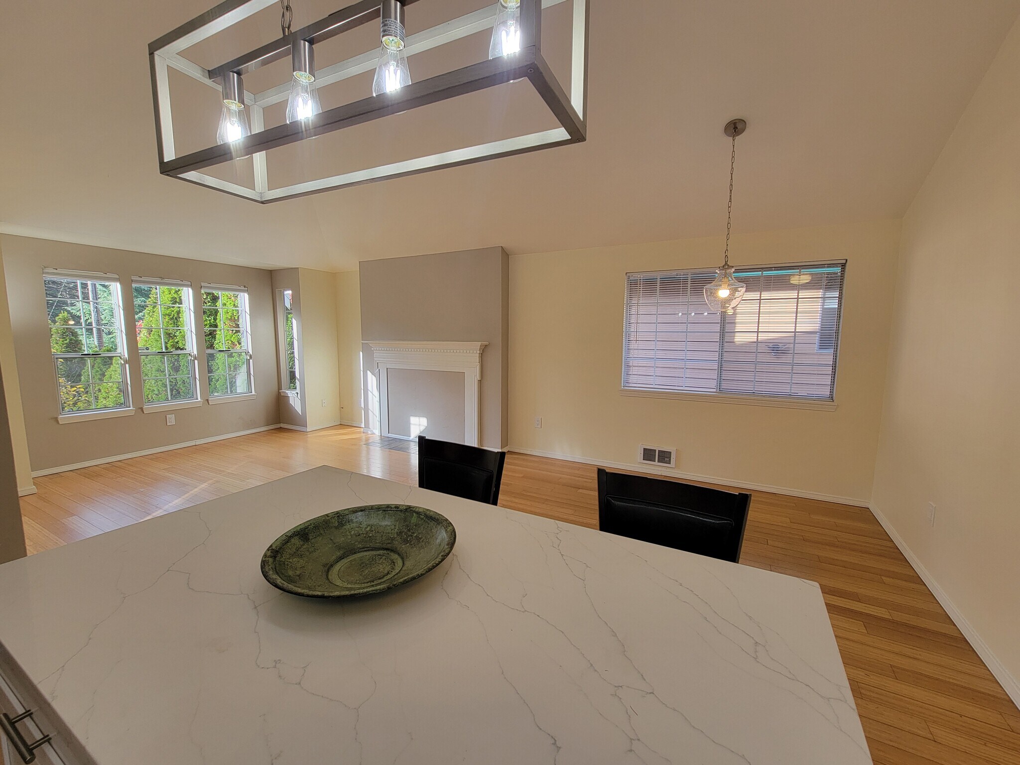 Building Photo - 9506 Sand Point Way NE