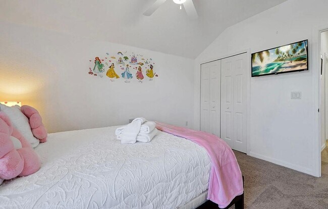 Building Photo - Stunning Fully Furnished and Decorated home in Davenport with Private Pool!