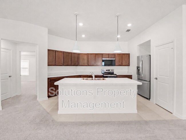 Building Photo - 2192 Vinifera Dr