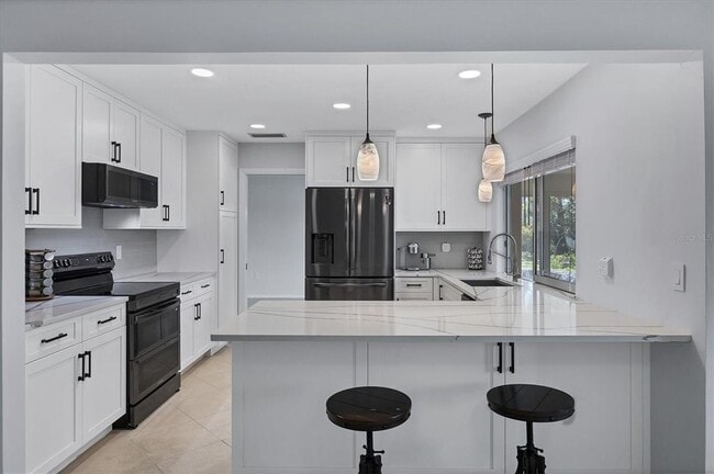 Building Photo - 3313 Pembrook Dr