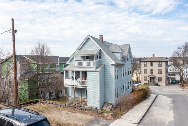 Building Photo - 74 Green Hill Pkwy