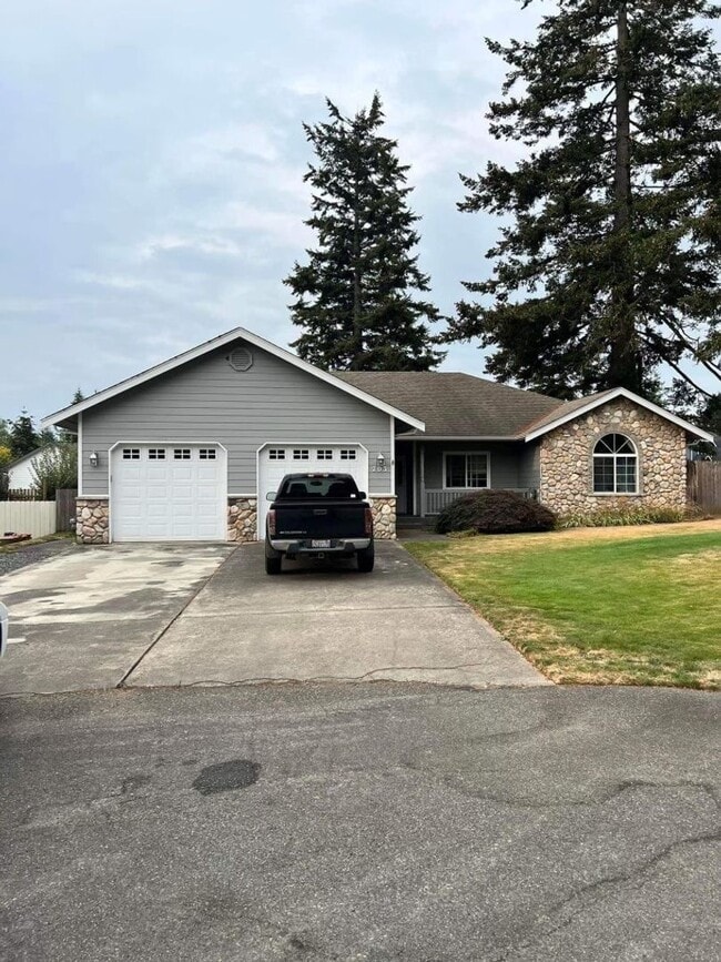 Building Photo - 3 Bed 2.5 Bath Home in Lynden with Garage