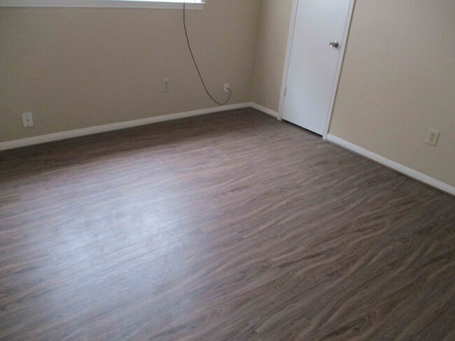 Building Photo - 5506 Deep Forest Dr