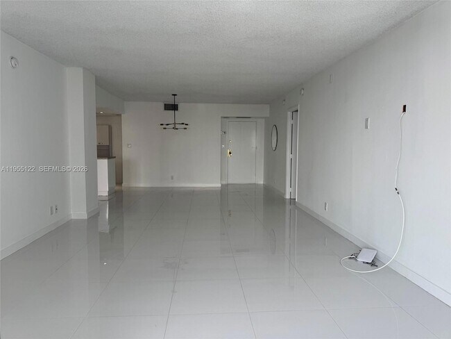 Building Photo - 3800 S Ocean Dr