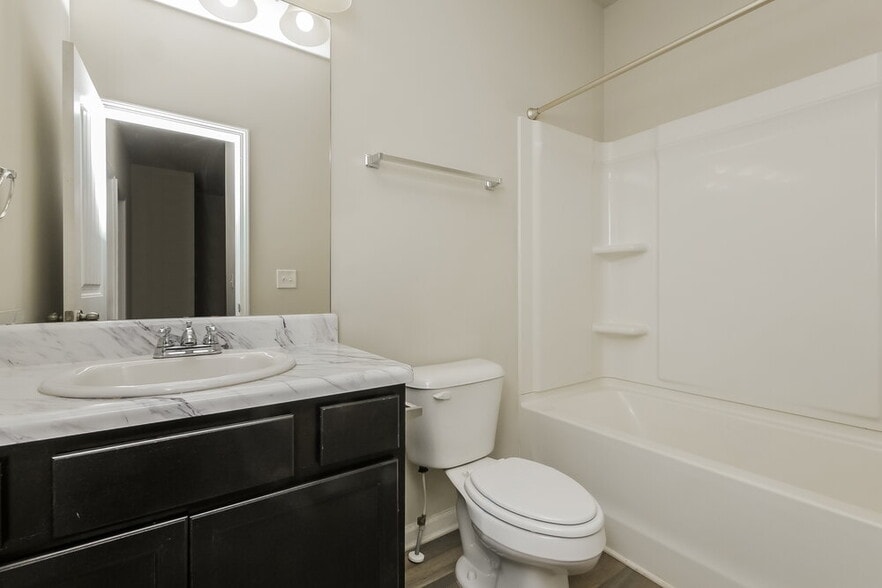 Building Photo - 143 Preserve Dr