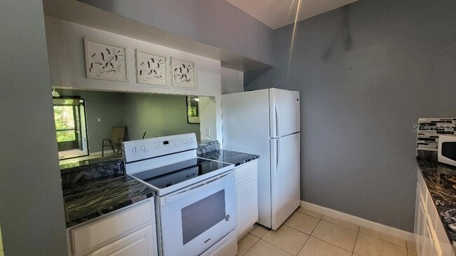 Building Photo - 4728 Capri Pl