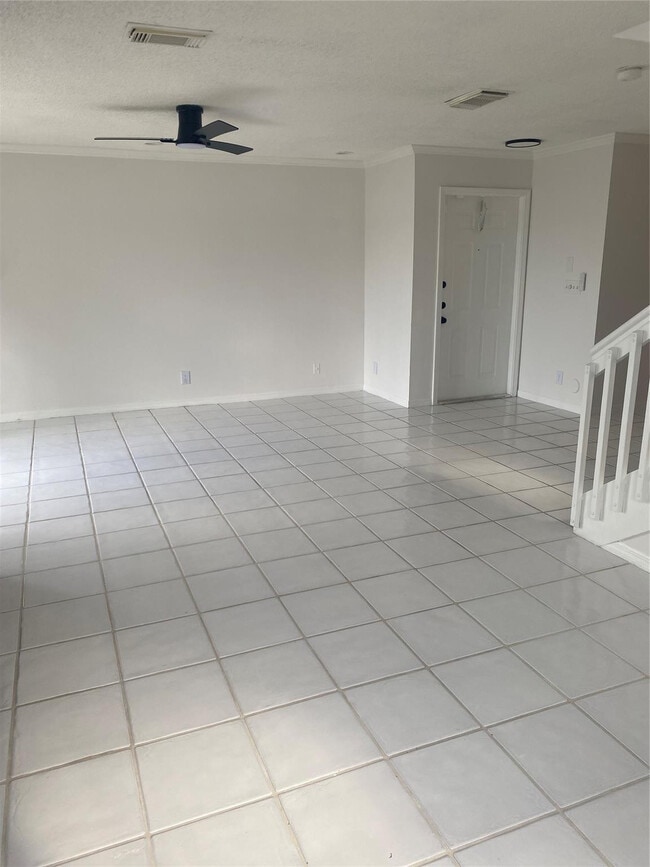 Building Photo - 3165 Vista Del Mar