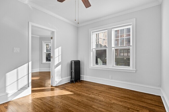 Building Photo - 6110 N Winthrop Ave