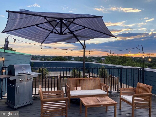 Building Photo - 4527 Georgia Ave NW