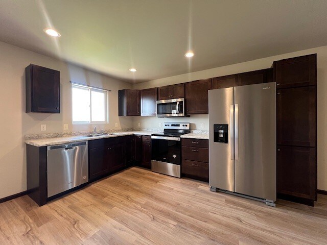 Building Photo - 427 Diamond Ridge Blvd
