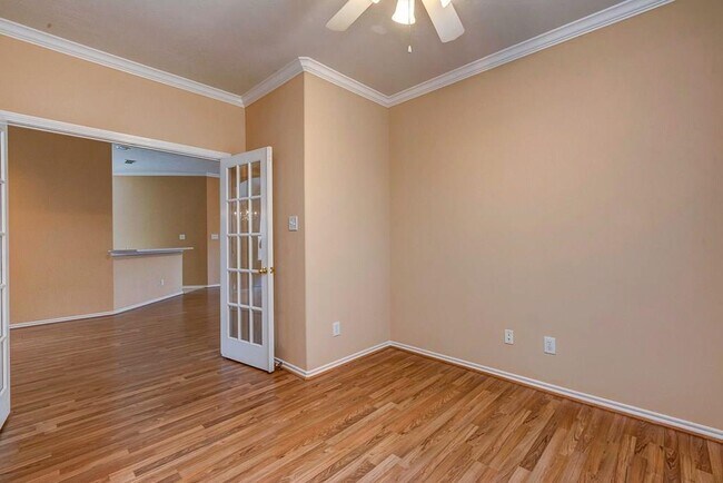 Building Photo - 3 Viola Bloom Ct