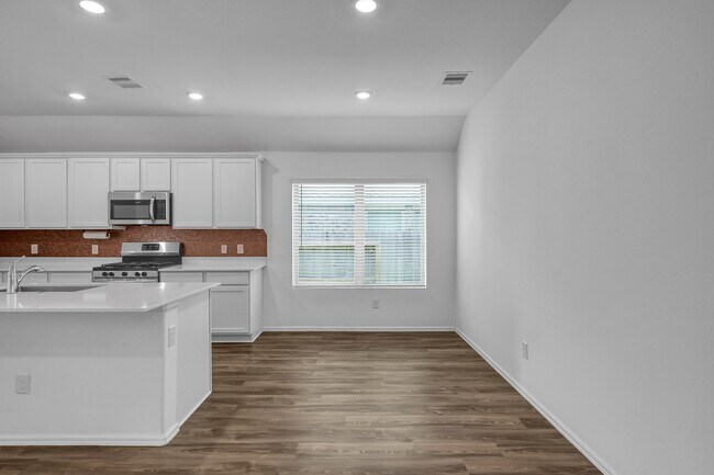Building Photo - 19092 Sonora Chase Dr