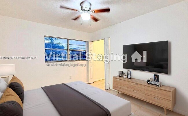 Building Photo - 5100 SW 41st St