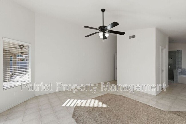 Building Photo - 1281 N McKenna Ln