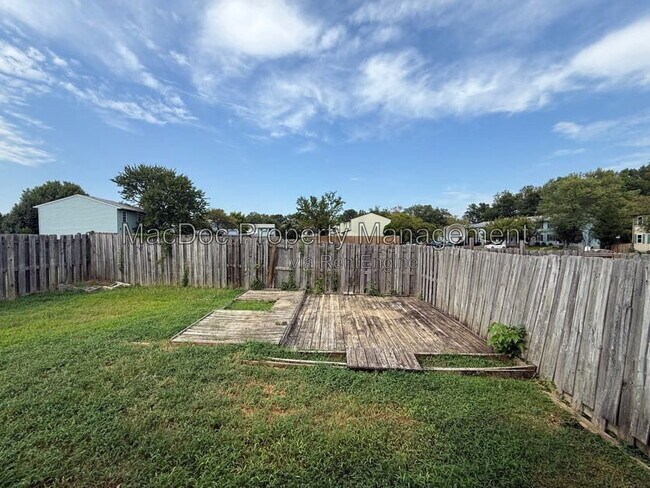 Building Photo - 5145 Cottonwood Ct