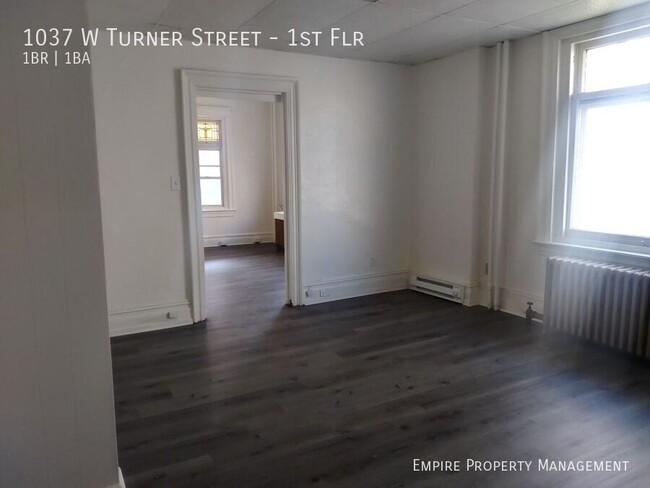 Building Photo - 1st Floor: 1-Bedroom/1-Bathroom Apartment ...