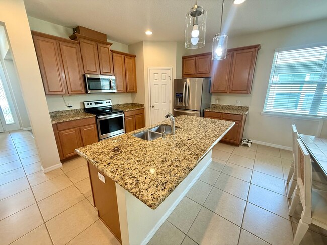 Building Photo - 3/2 Clermont Home w/ Outdoor Kitchen