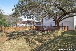 Building Photo - 15727 Knollrun