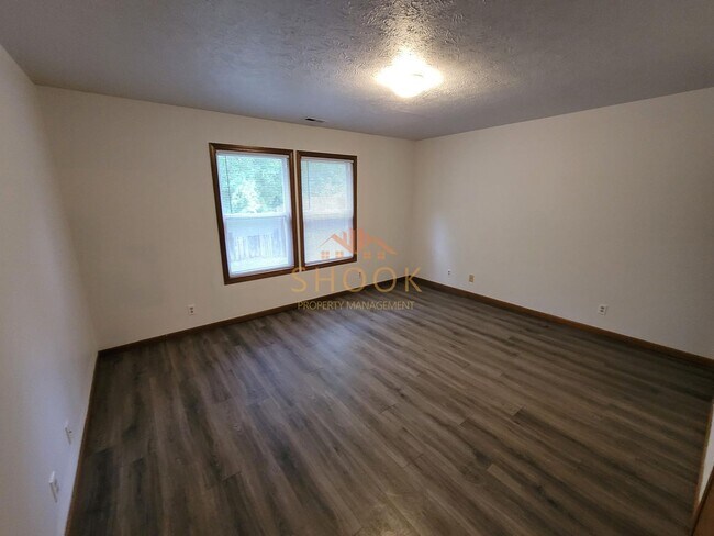 Building Photo - 2103 Bridgewater Cir