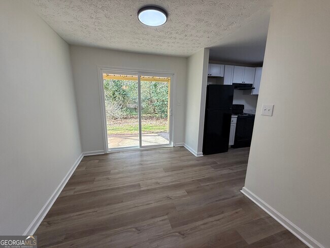 Building Photo - 180 Reed St