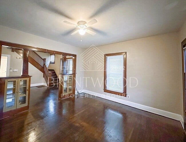 Building Photo - Charming 3-Bedroom Home with Modern Kitche...