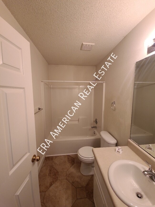 Building Photo - 1608 Ella Ruth Dr
