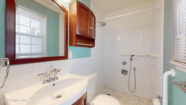 Building Photo - 3026 Kaye Lawn Dr