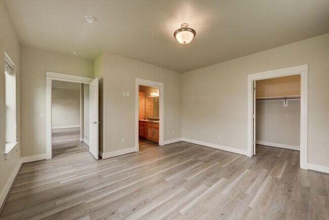 Building Photo - Very Clean Single-Family Home For Rent IN VALLEY WEST BOZEMAN