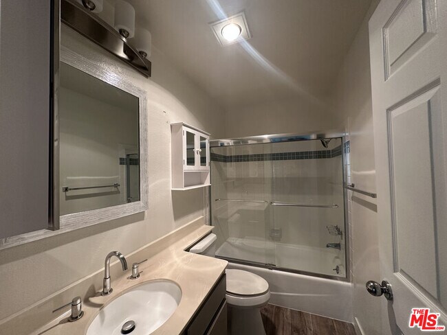 Building Photo - 8614 Burton Wy